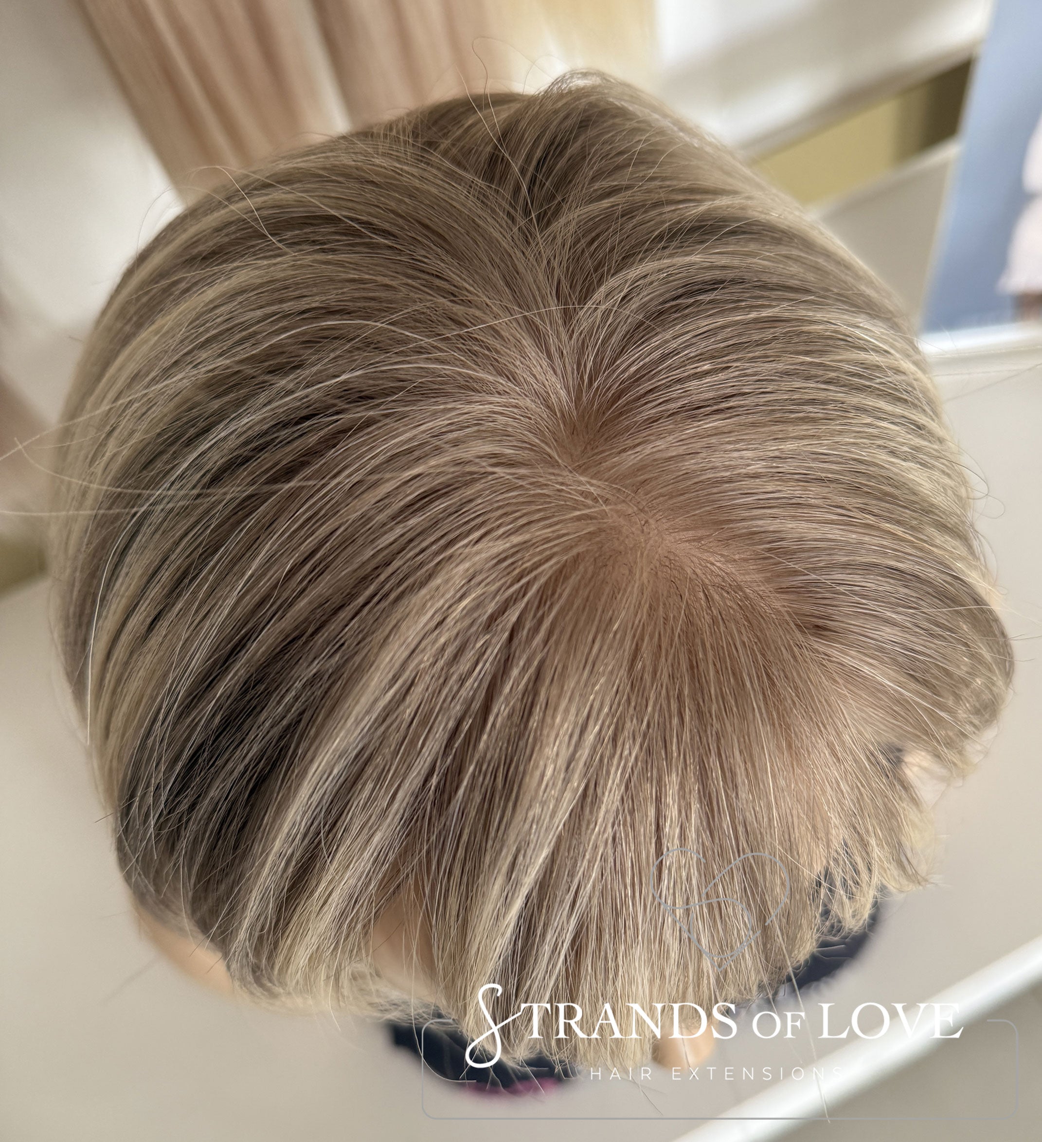 LEXI - Full Wig - Blonde Highlight (#Sil/7) - SKIN top